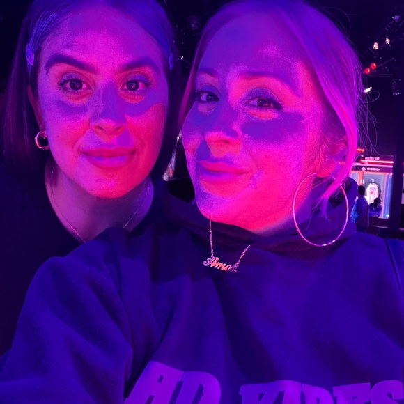 🫶🏼LIKE THIS LISTING TO GET NOTIFIED OF MY LIVE SHOWS🫶🏼 - Picture 5 of 16